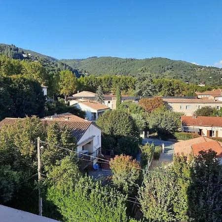 Spacieux Et Calme Proche Centre Appartement Le Vigan (Gard)